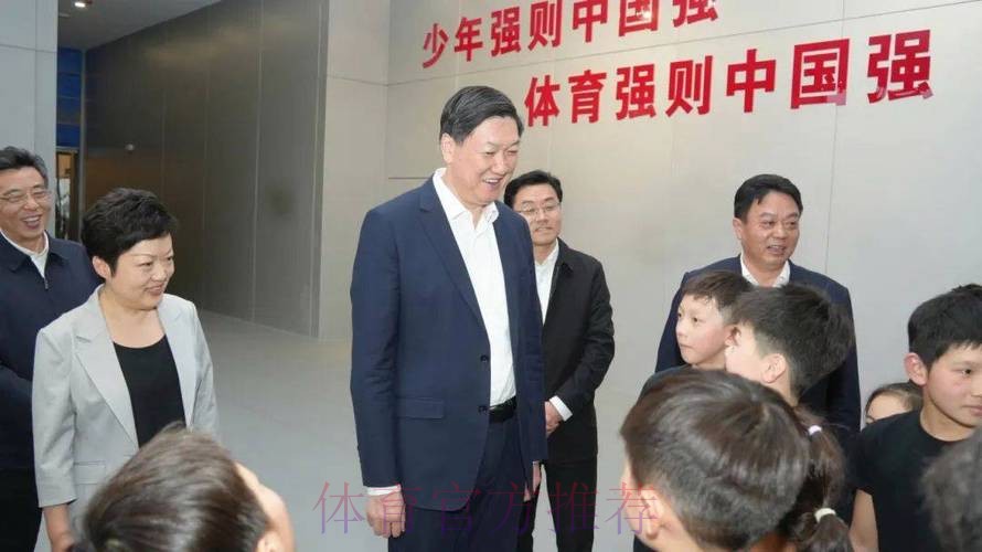 体育总局局长高志丹调研中国国家女子足球队冬训工作