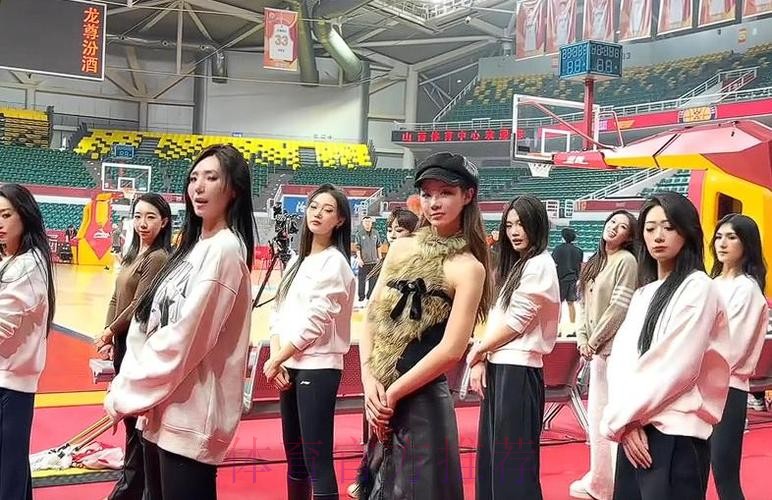 山西男篮啦啦队社媒分享舞蹈：还得是老歌，得劲儿～